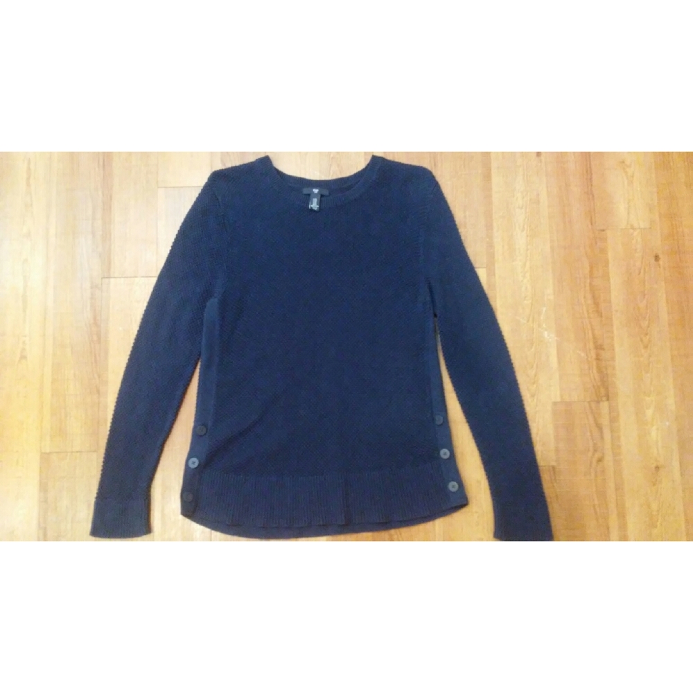 GAP sweater .